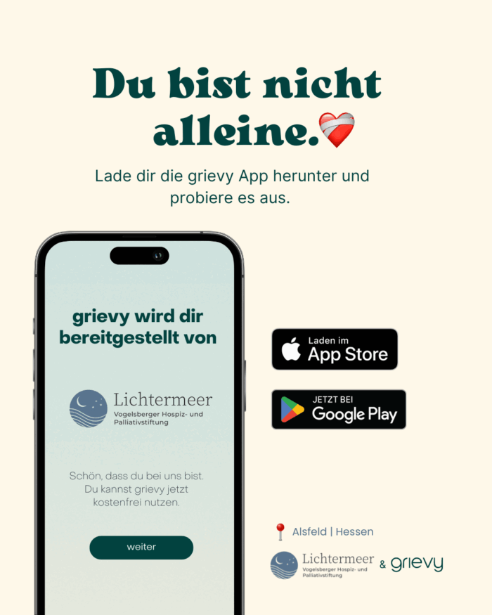 Informationsgrafik der Lichtermeer Stiftung zur kostenfreien Nutzung der Trauer-App grievy, inklusive Download-Hinweisen für den App Store und Google Play in Alsfeld, Hessen.
